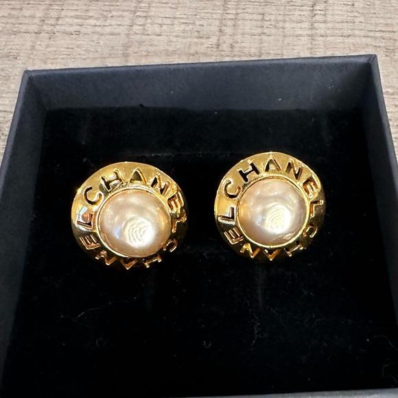 Chanel Clip On Earrings Vintage